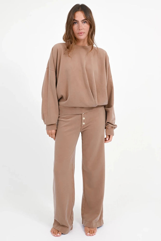 Love Joy Victory Sweatpants Albany Hazelnut Model 2