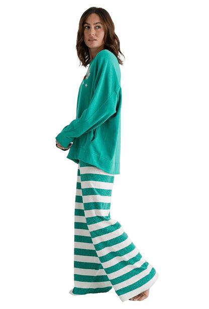 Love Joy Victory Sweathose Streifen Elenya Relaxed-Fit 100% Bio-Baumwolle Frottee-Stoff Grün Weiß Model