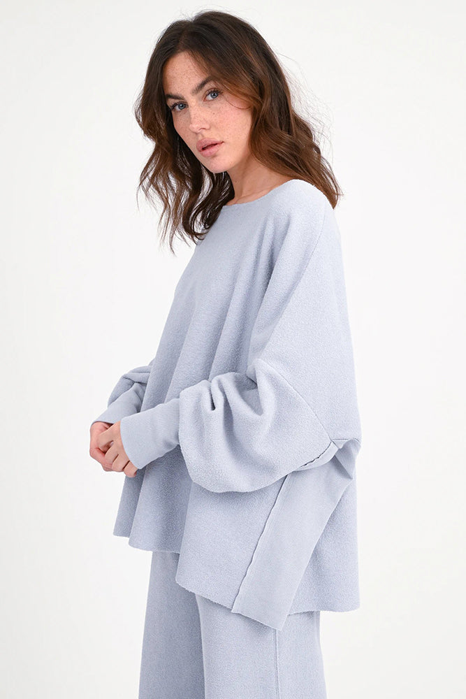Love Joy Victory Sweatshirt Hilda Sky Blue Hellblau Bio-Baumwolle Model 5