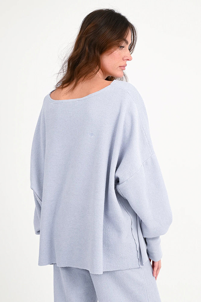 Love Joy Victory Sweatshirt Hilda Sky Blue Hellblau Bio-Baumwolle Model 7