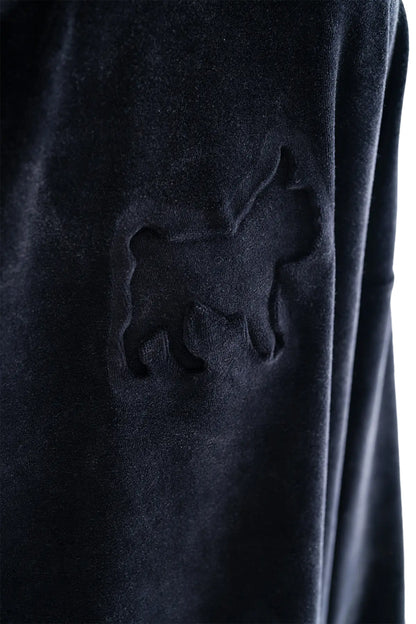 Love Joy Victory Velvet Sweatshirt Izar Oversize Schwarz Organic Cotton Detail