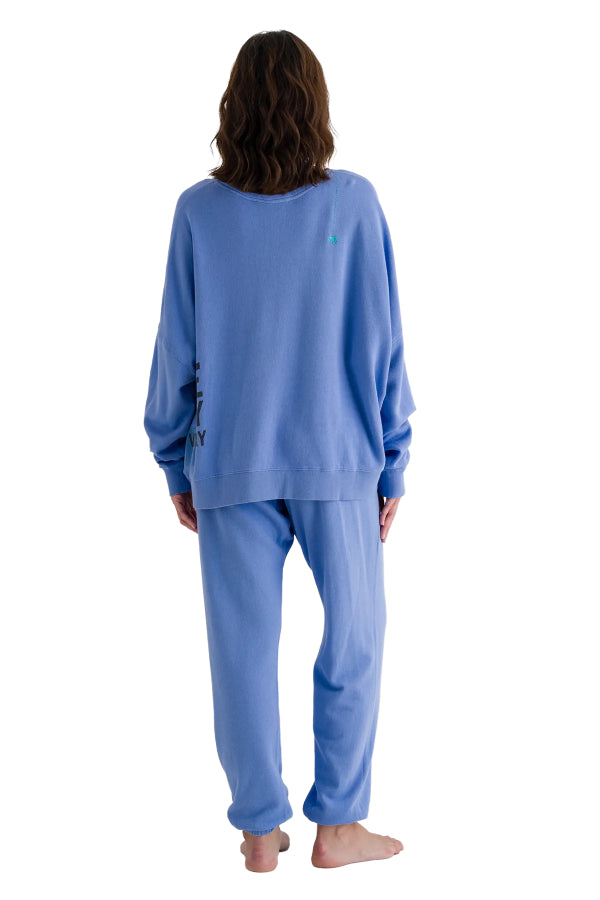 Love Joy Victory Sweatshirt Moa Print Ocean Bio-Baumwolle Model 3