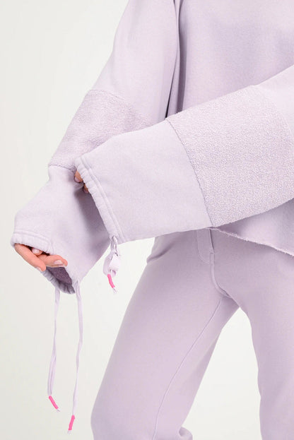 Love Joy Victory Sweatshirt Sorila Lilac Bio-Baumwolle-Detail