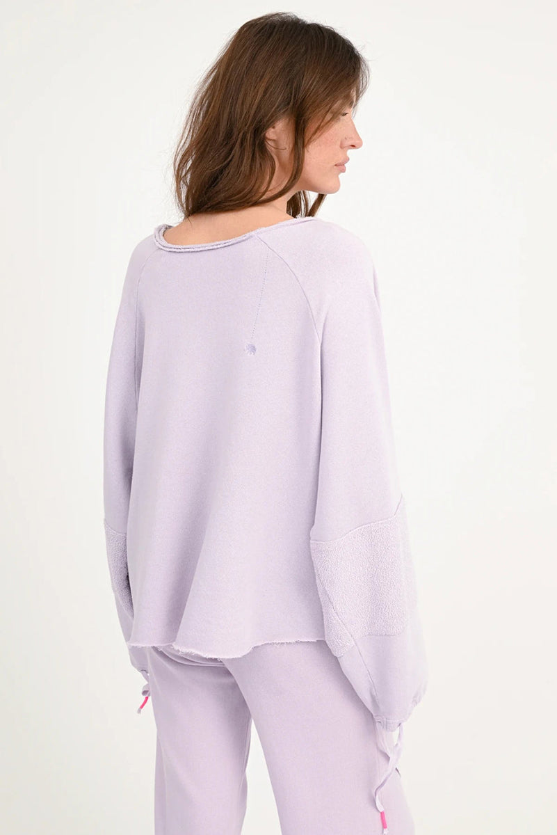 Love Joy Victory Sweatshirt Sorila Lilac Bio-Baumwolle Model 5