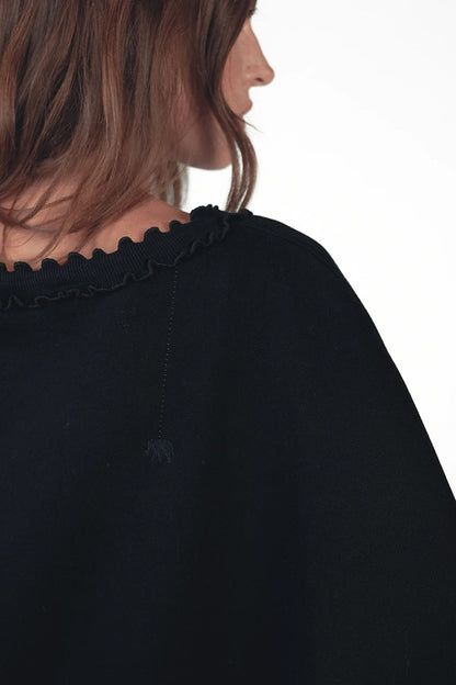 Love Joy Victory Sweatshirt Viola Black Schwarz Relaxed-Fit French Terry Lettuce-Edge-Details Wellensaum Detail