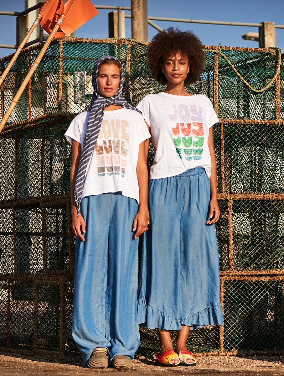 Love Joy Victory Weite Denim-Hose Gadena Tencel Boho-Chic Rüschen-Details Models