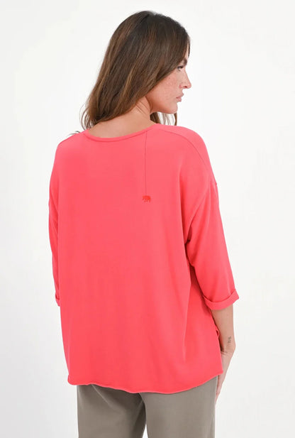 Love Joy Victory T-Shirt Mola Organic Cotton Modal Geranium Model 2