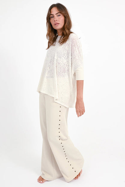 Love Joy Victory T-Shirt Papu Paisley-Muster Transparent Oversize Bio-Baumwolle Beige Model 5