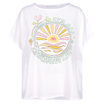 Love Joy Victory T-Shirt Yara Print Oversize Weiß Bio-Baumwolle
