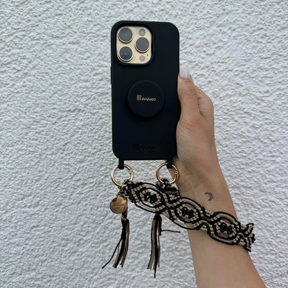 Mahawo Kurze Handykette Espresso Macchiato Schwarz Beige mit Quasten Handgeknüpftes Unikat Mexiko Model Handyhülle