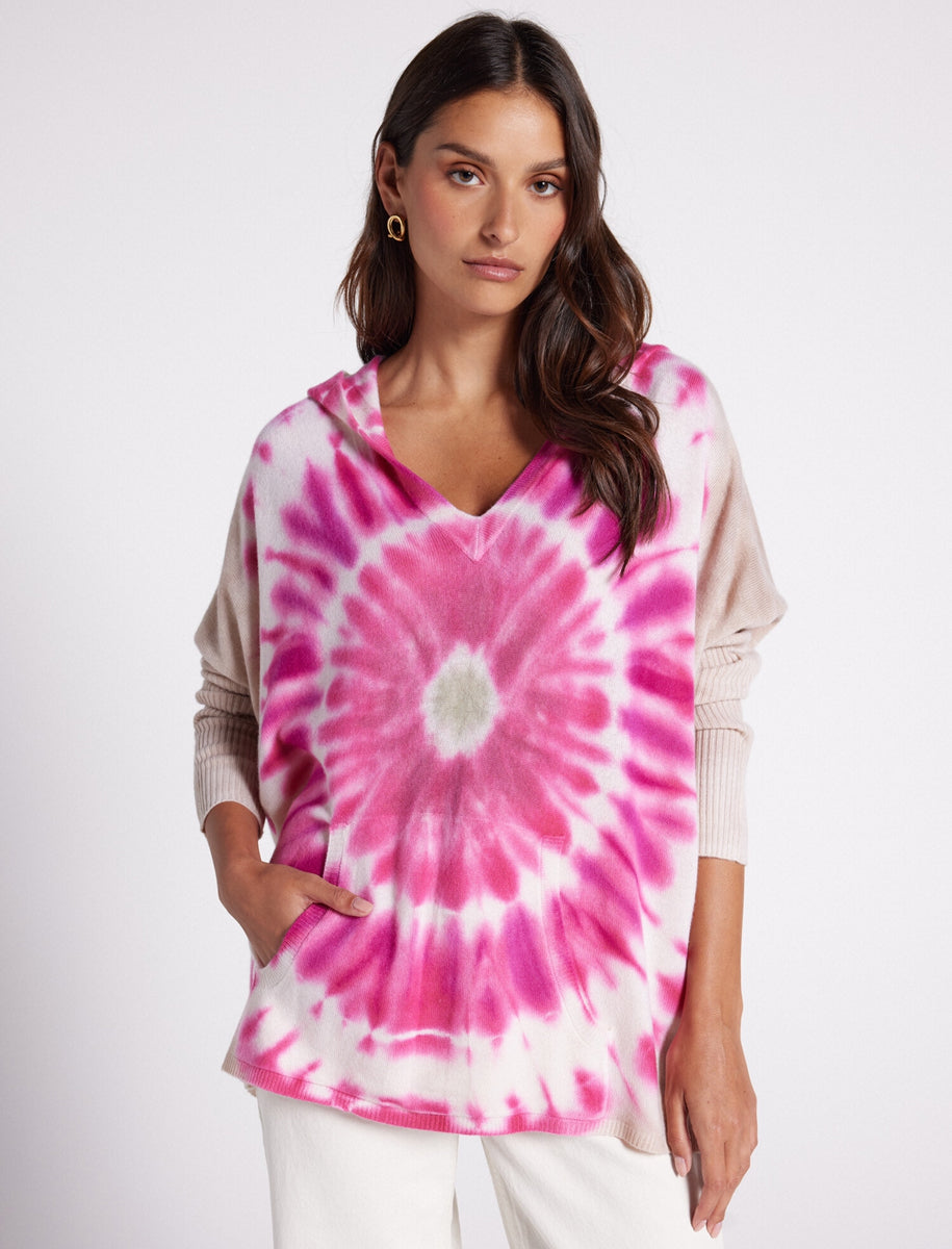 Notshy Batik-Hoodie Kaschmir Canyon Tie & Dye Pink Beige Model 2