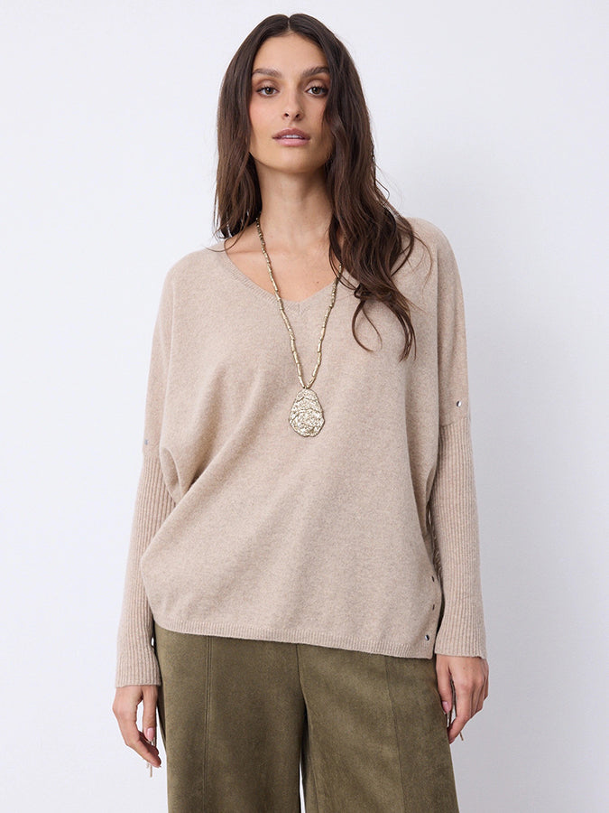Notshy Cashmere Fransenpullover Nieten 100% Kaschmir Sandstone Sand Detail 5
