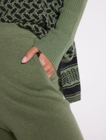 Notshy Kaschmir Hose Dulcina Oliv Lichen Straight-Fit Detail 2