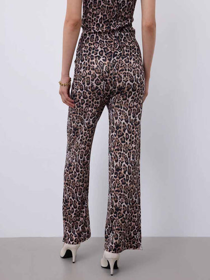 Notshy Leopard Hose Mika Modal Kaschmir Leopard-Print Verkürzte Passform Elastischer Bund Model Rückseite