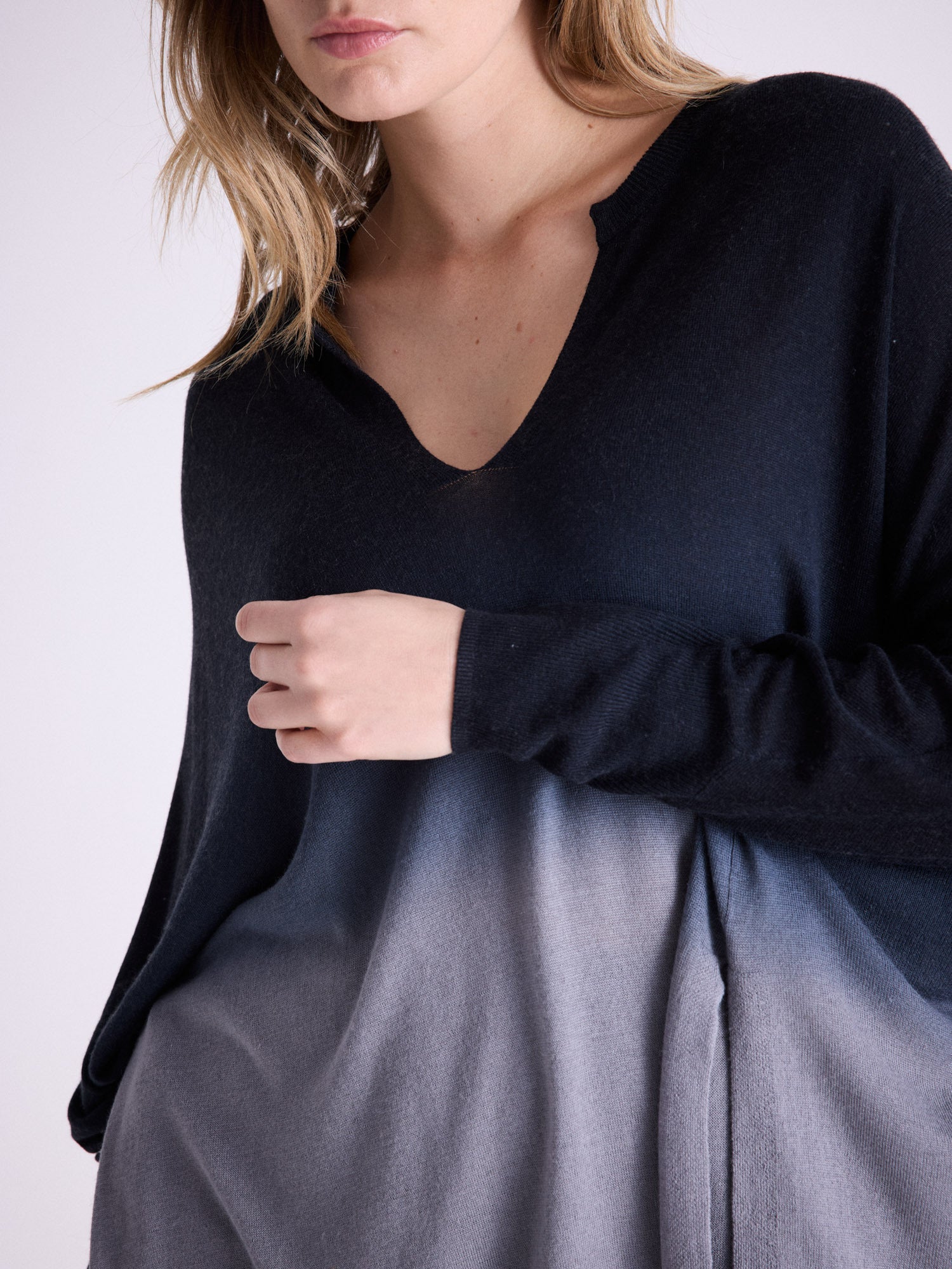 Notshy Poncho Jumper Pullover Enias Modal-Kaschmir-Mix Dip Dye Farbverlauf Grau Anthrazit