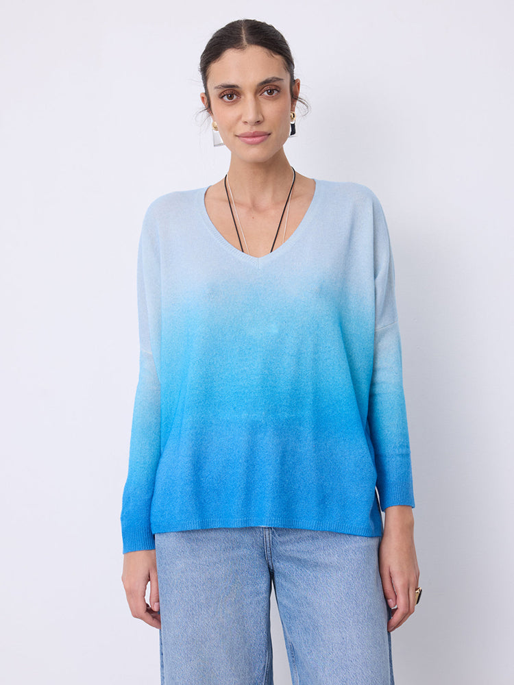 Notshy Poncho Pullover Kaschmir Farbverlauf Blau Model 