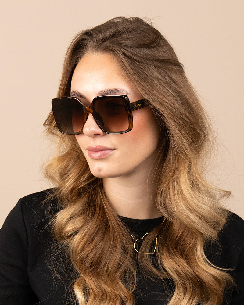 OOZOO Große Sonnenbrille SG006-TB Brauner Schildpatt-Look Braune Verlaufsgläser UV400-Schutz Model 2