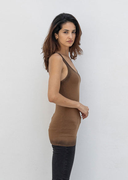 Outryght Tanktop Pia Long Braun Spray-Effekt Slim-Fit Lyocell-Baumwoll-Mix Seitlich