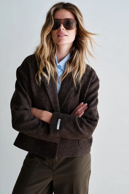 PENN&INK N.Y Blazer-Jacke Braun Wollmischung Melange-Optik Relaxed-Fit Gefüttert Model 2