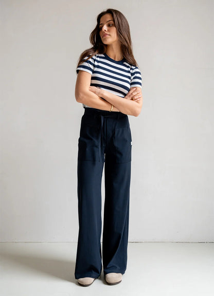 PENN&INK N.Y Hose Straight-Fit Bindeband Elastischer Bund Schwarz Travel-Quality Model 2