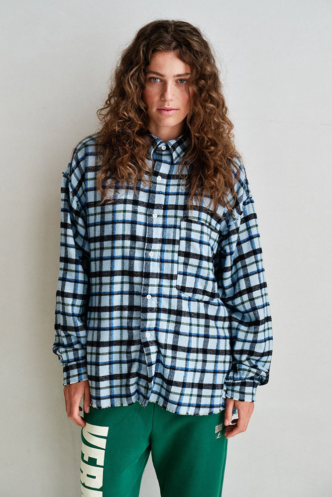 PENN&INK N.Y Karo-Bluse Hellblau Blau Schwarz Fransen-Saum Baumwolle Relaxed-Fit Model 3