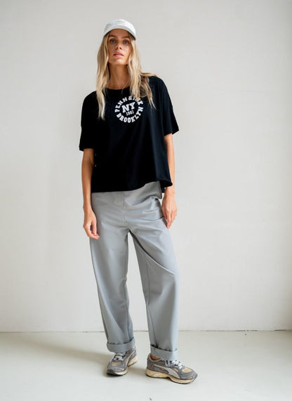 PENN&INK N.Y T-Shirt Logo-Print Relaxed-Fit Baumwolle Schwarz Model 2