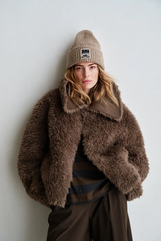 PENN&INK N.Y Wende-Jacke Tabac Braun Langfloriges Teddy-Fell Wildleder-Optik Relaxed-Fit Model