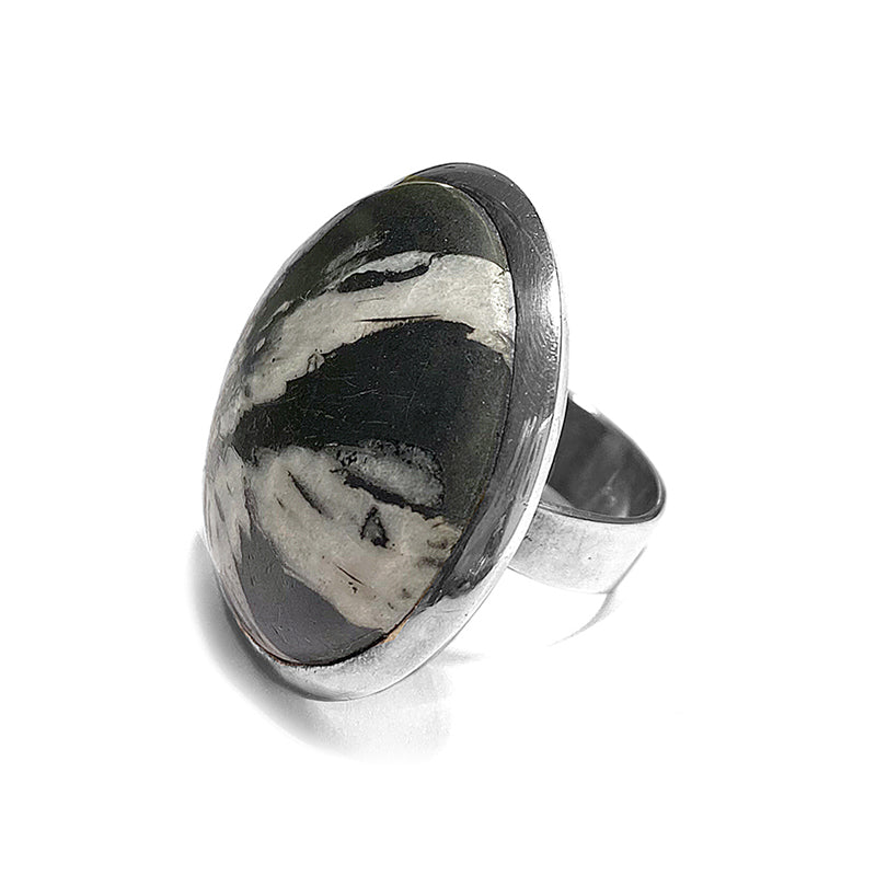 Steinring Chrysanthemenstein Rund Schwarz Weiß 925 Sterling Silber Unikat Größenverstellbar Seitlich