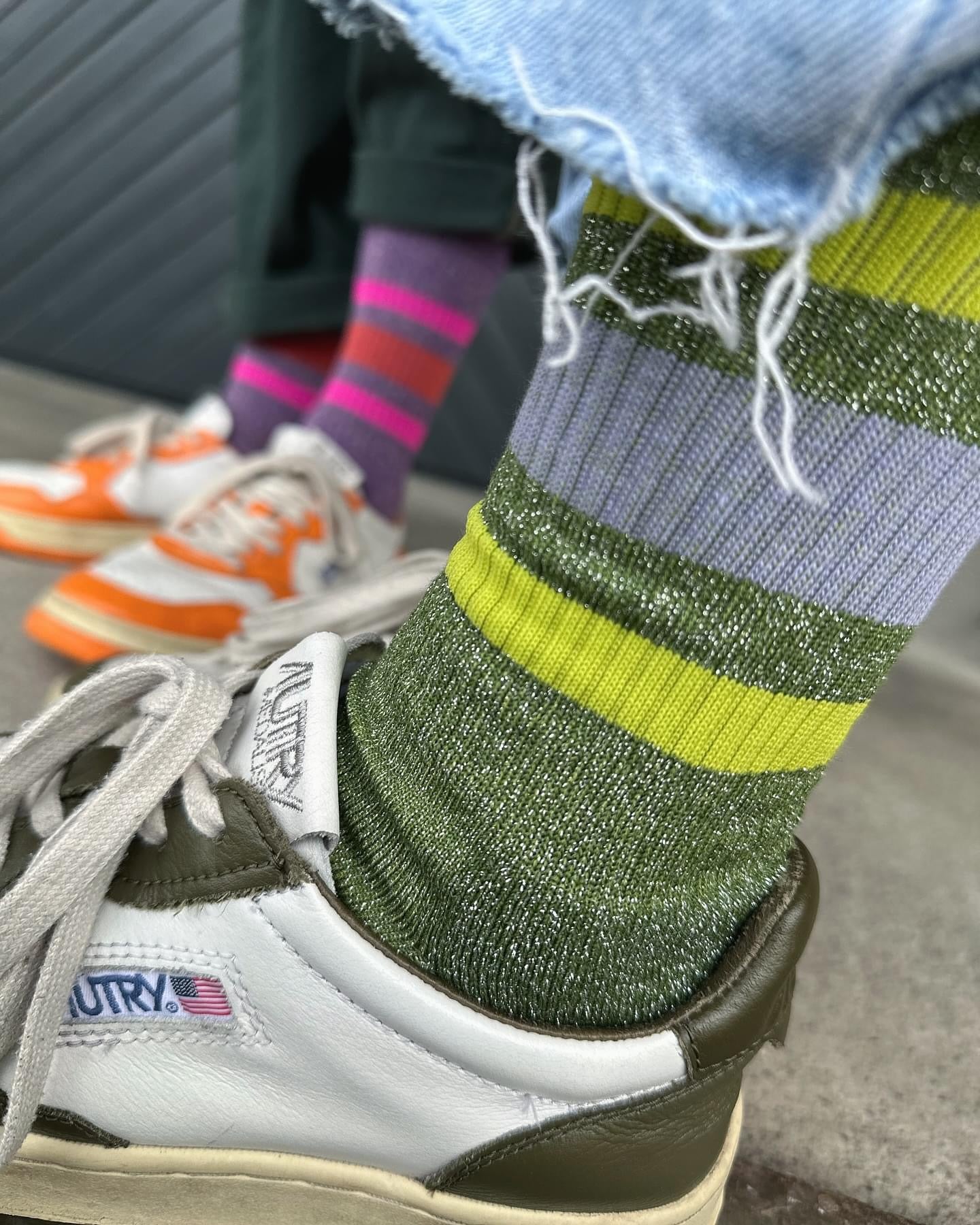 Unio Glitzer-Socken Streifen Oliv Nachhaltig Detail