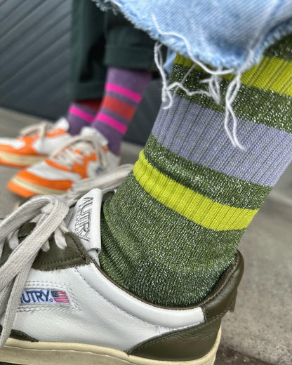 Unio Glitzer-Socken Streifen Oliv Nachhaltig Detail