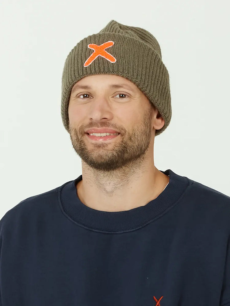 UNIO Strickmütze Lumi-X Friendly Sky New Taupe Oranges X-Patch Rippenstrick Merinowolle-Kaschmir-Mix Unisex Model