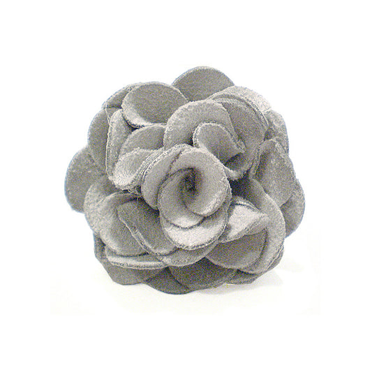 Großer Wildleder-Ring Rosenblüte Hellgrau Größenverstellbar Edelstahlschiene 5 cm
